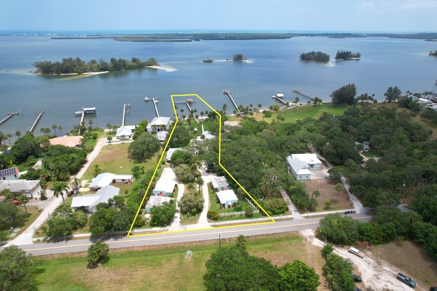 More Photos Of 11450 S Indian River Dr, Sebastian Hotel For Sale
