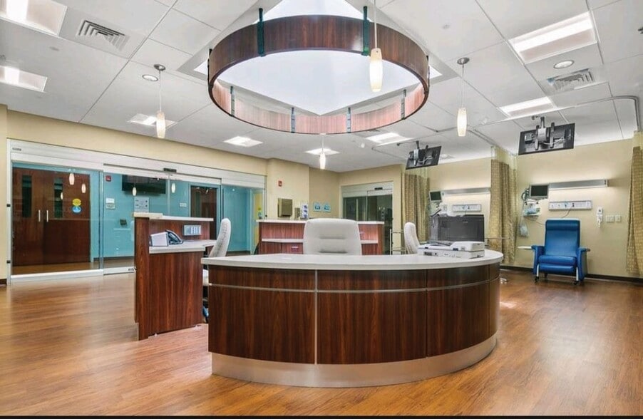 More Photos Of 9201 Cherry Ln, Laurel Medical For Sale