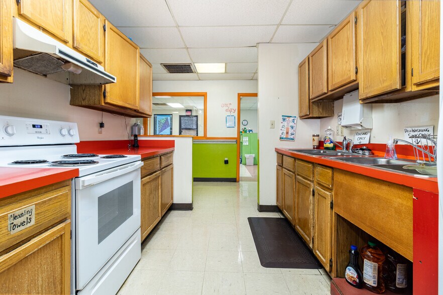 More Photos Of 415-416 Chatham Heights Rd, Fredericksburg Medical For Sale