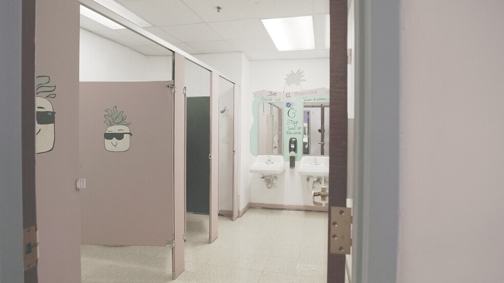 More Photos Of 525 E Costilla St, Colorado Springs Specialty For Sale