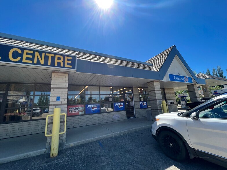 More Photos Of 255 Davison Dr, Red Deer General Retail For Sale
