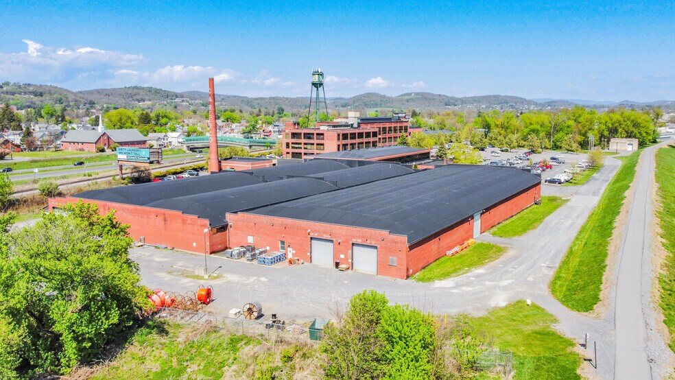 Primary Photo Of 1000 Commerce Park Dr, Williamsport Warehouse For Lease