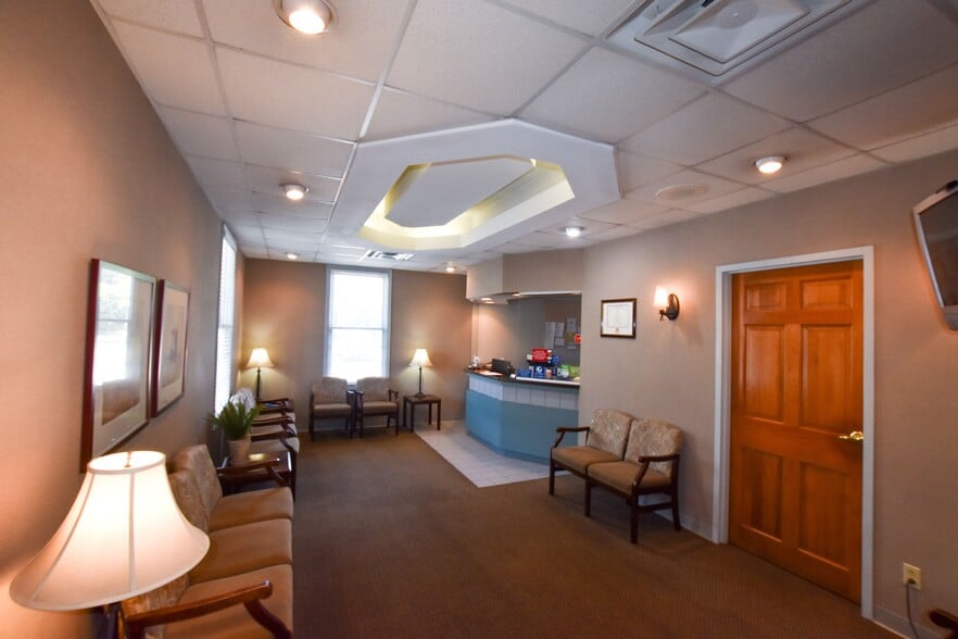 More Photos Of 1720B Gunbarrel Rd, Chattanooga Medical For Sale