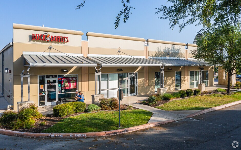 More Photos Of 11703-1 Huebner Rd, San Antonio Unknown For Lease