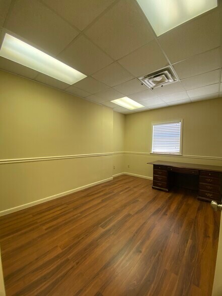 More Photos Of 333-335 Southfield Rd, Shreveport Freestanding For Lease