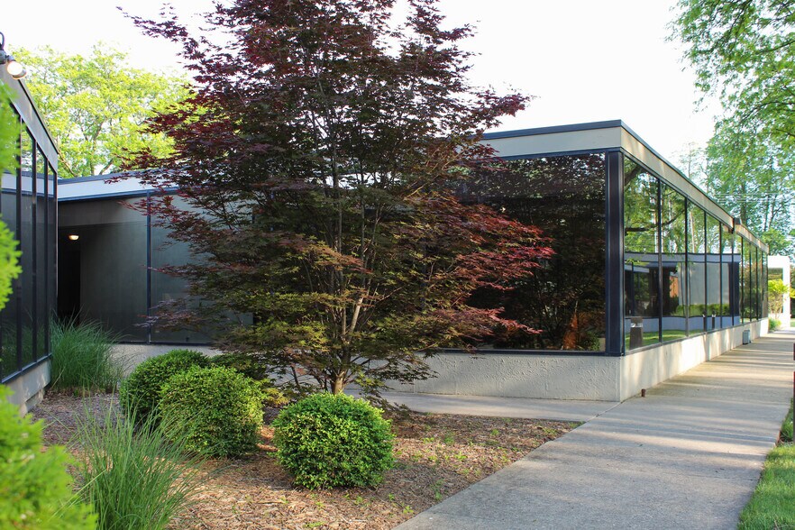 More Photos Of 6112 Constitution Dr, Fort Wayne Office For Lease