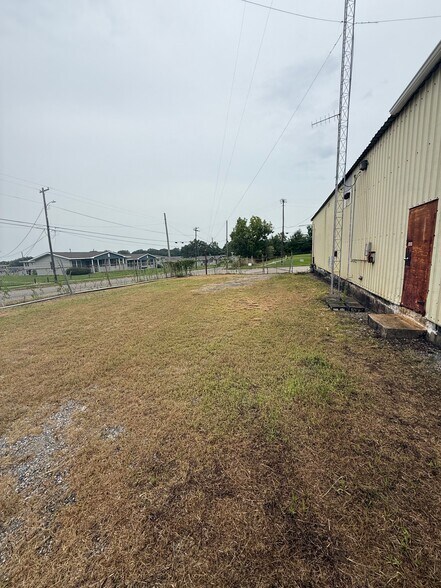 More Photos Of 1953 Mobile Rd, Montgomery Warehouse For Sale