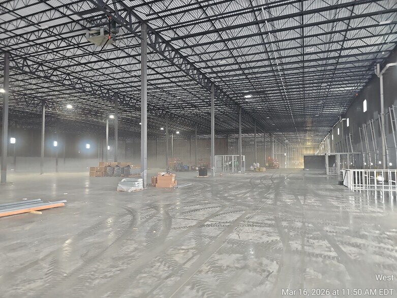 More Photos Of 4555 Oldfield Blvd, Pittston Industrial For Lease