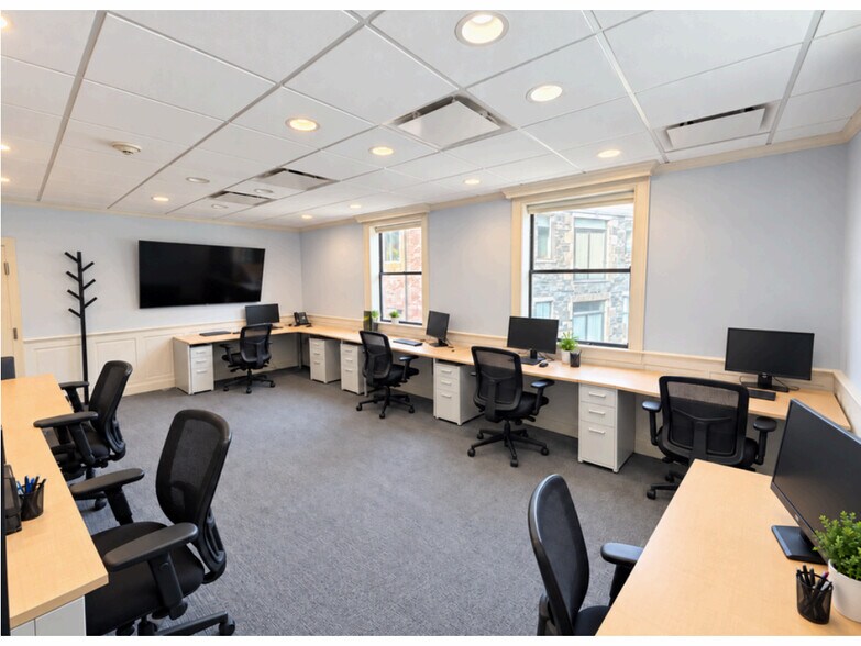 More Photos Of 35 Walnut St, Wellesley Office For Lease