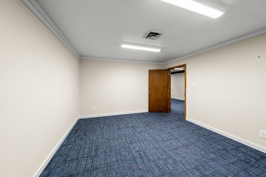 More Photos Of 960 E 2nd Ave, Durango Office For Sale