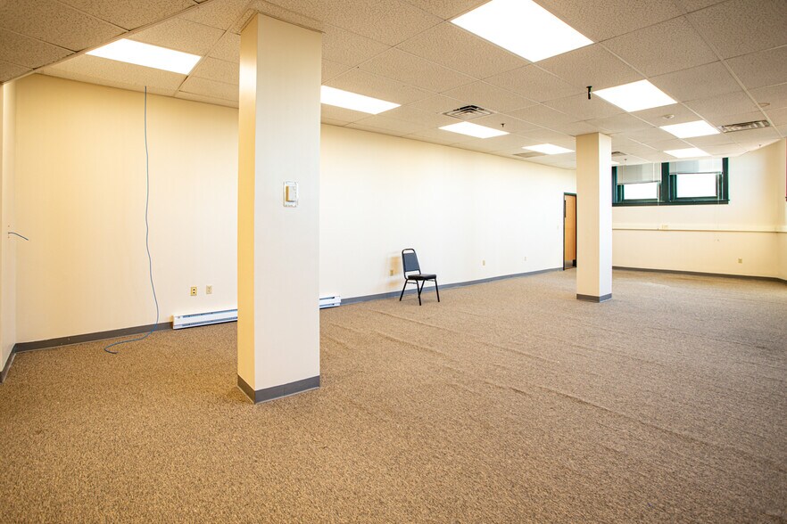 More Photos Of 139 S Main St, Fall River Office For Sale