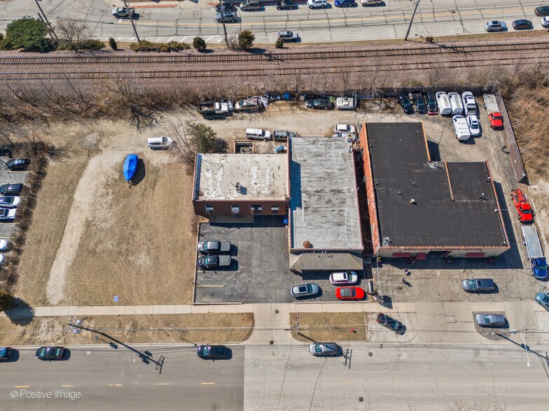 More Photos Of 2648-2666 Waukegan Ave, Highland Park Storefront Retail Residential For Sale