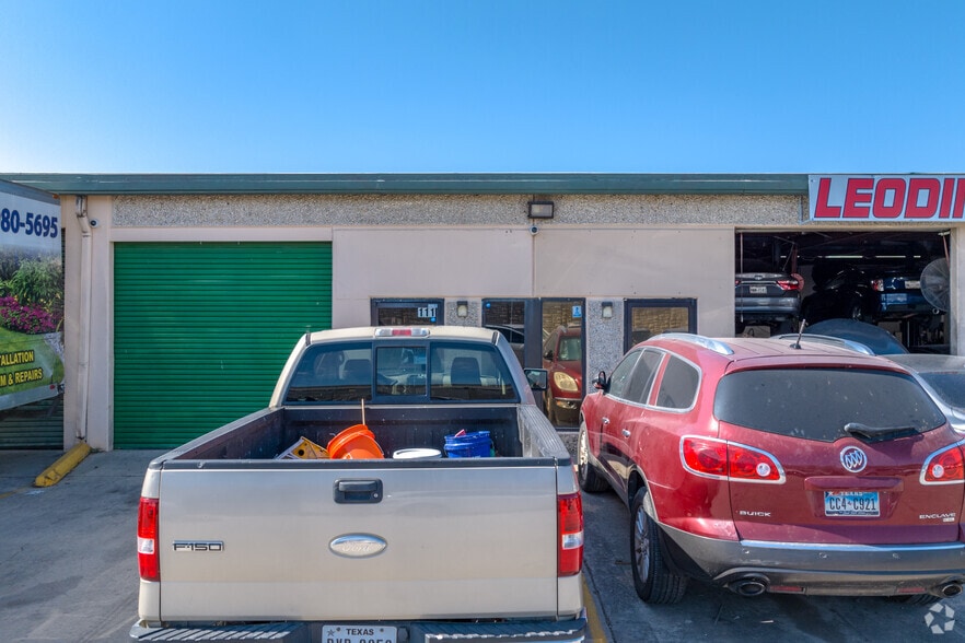 More Photos Of 10415 Perrin Beitel Rd, San Antonio Unknown For Lease