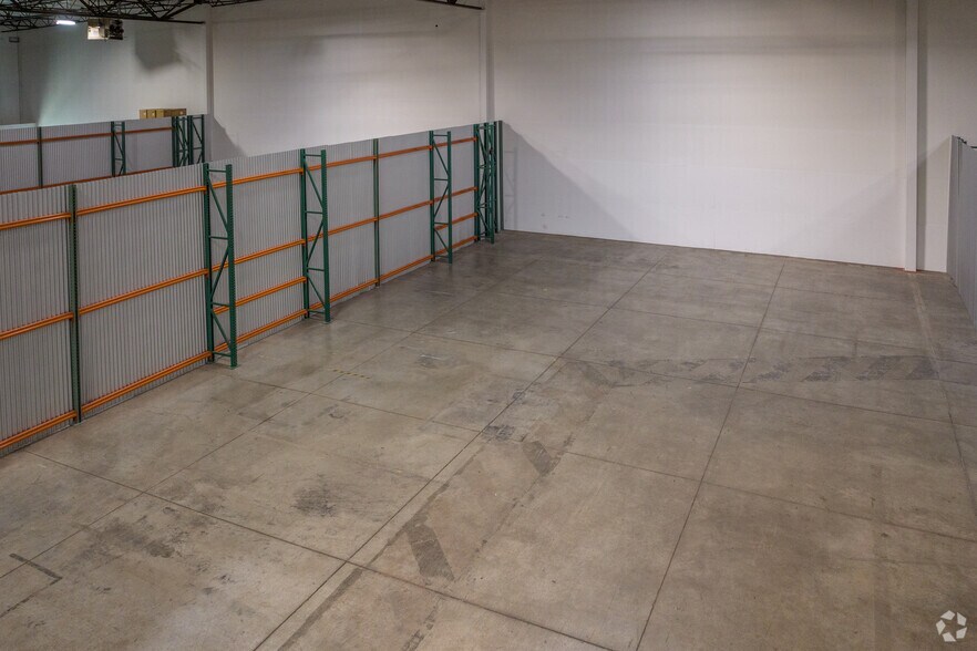 More Photos Of 250 Vista Blvd, Sparks Warehouse For Lease