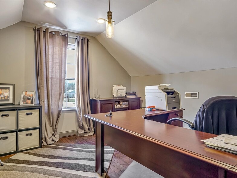 More Photos Of 214 Main St, Ruma Restaurant For Sale