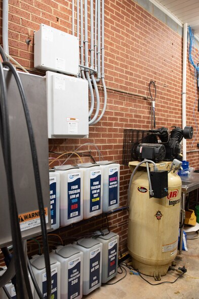 More Photos Of 3425 N Main St, High Point Carwash For Sale