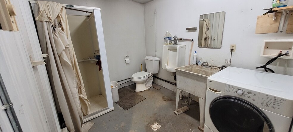 More Photos Of 3105 Vaughn Rd, Great Falls Industrial For Sale