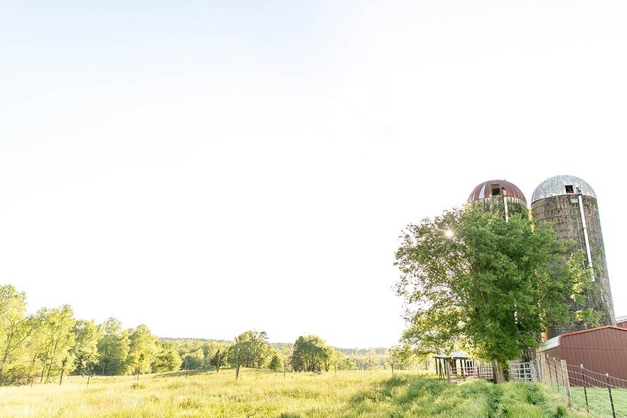 More Photos Of 4087 Coleman Dr, Alton Specialty For Sale