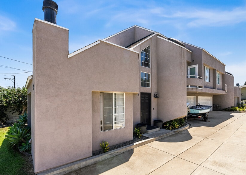 More Photos Of 181 Cecil Pl, Costa Mesa Multifamily For Sale