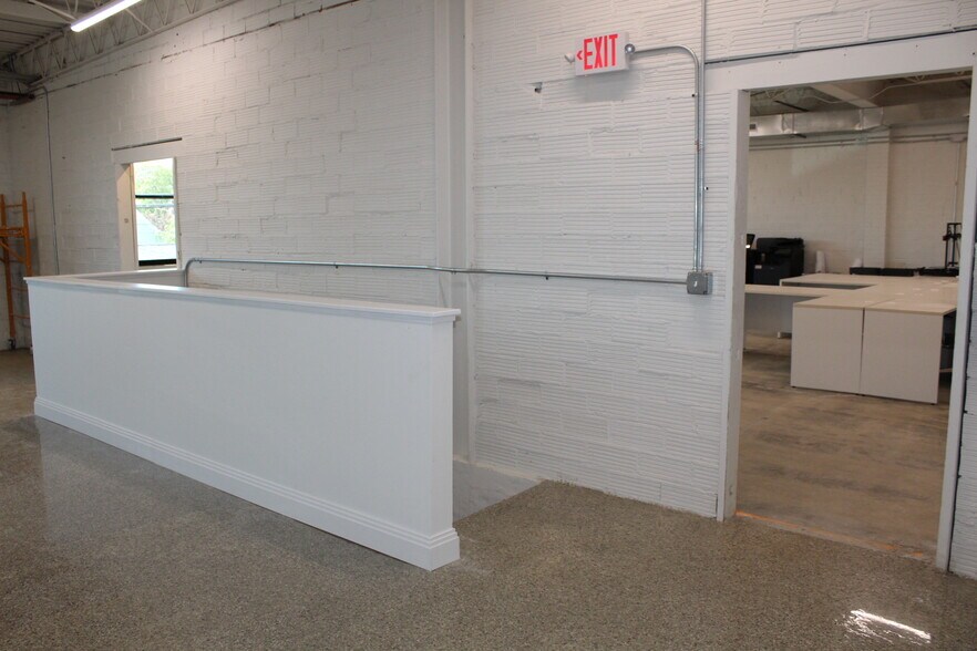 More Photos Of 117 W Main St, Coldwater Office For Lease