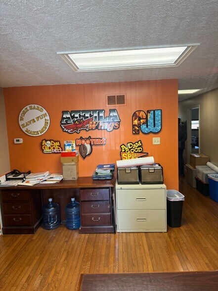 More Photos Of 337 E Main St, Newark Office For Sale
