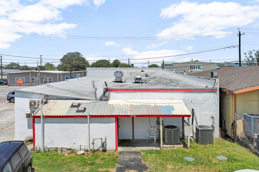 More Photos Of 2814 Main St, Ingleside Storefront For Sale