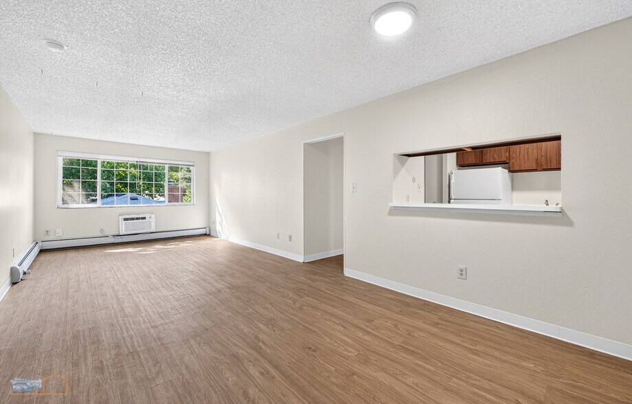 More Photos Of 1937 Warren Ave, Longmont Apartments For Sale