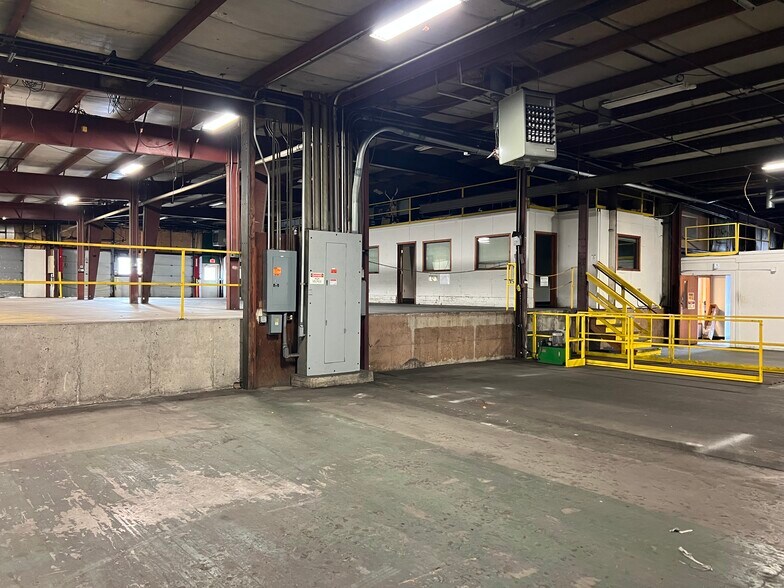 More Photos Of 930 Single Ave, Wausau Manufacturing For Lease