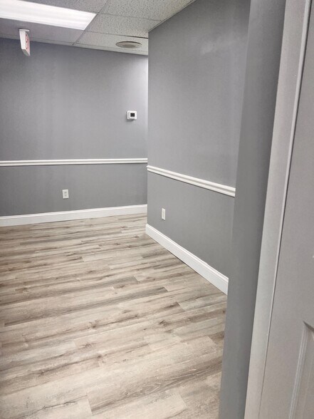 More Photos Of 233 Union Ave, Holbrook Medical For Lease