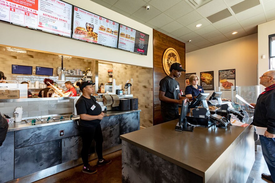 More Photos Of 10313 Metcalf Ave, Overland Park Fast Food For Sale