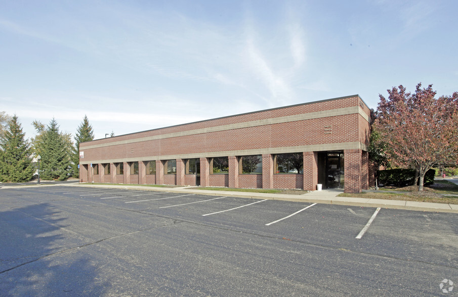 Primary Photo Of 40028 Grand River Ave, Novi Light Manufacturing For Lease