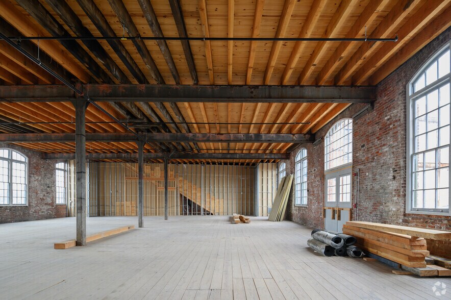 More Photos Of 21 Clark St, Trenton Unknown For Lease