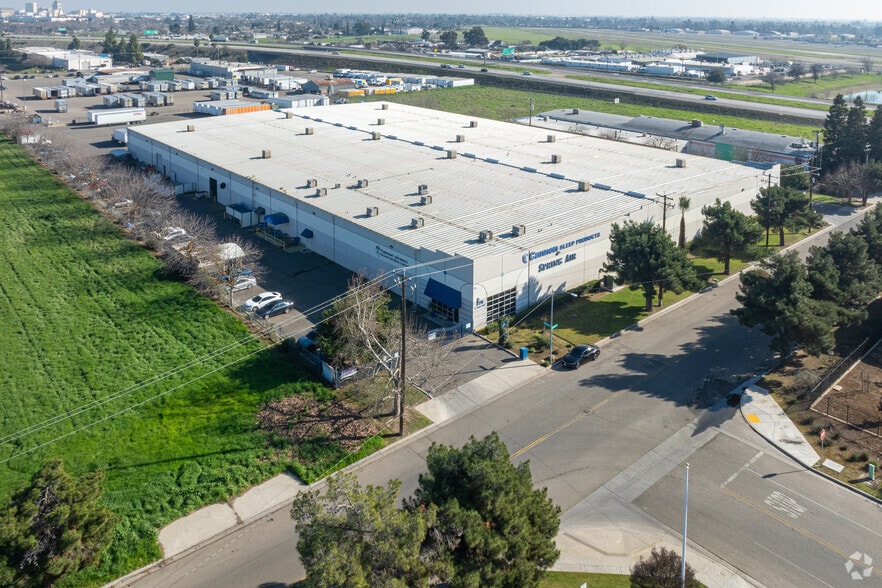 More Photos Of 375 S West Ave, Fresno Warehouse For Lease