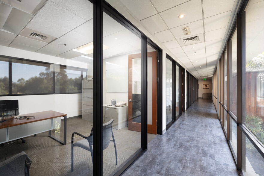 More Photos Of 6144 Calle Real, Goleta Office For Lease