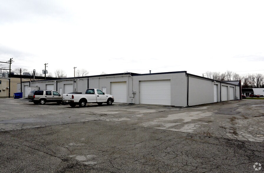 More Photos Of 5117-5125 E 65th St, Indianapolis Warehouse For Lease