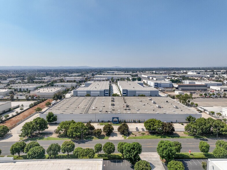 More Photos Of 1930 S Parco Ave, Ontario Industrial For Sale
