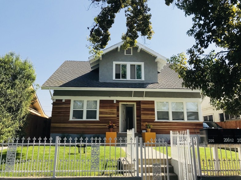 More Photos Of 208 N Coronado St, Los Angeles Apartments For Sale