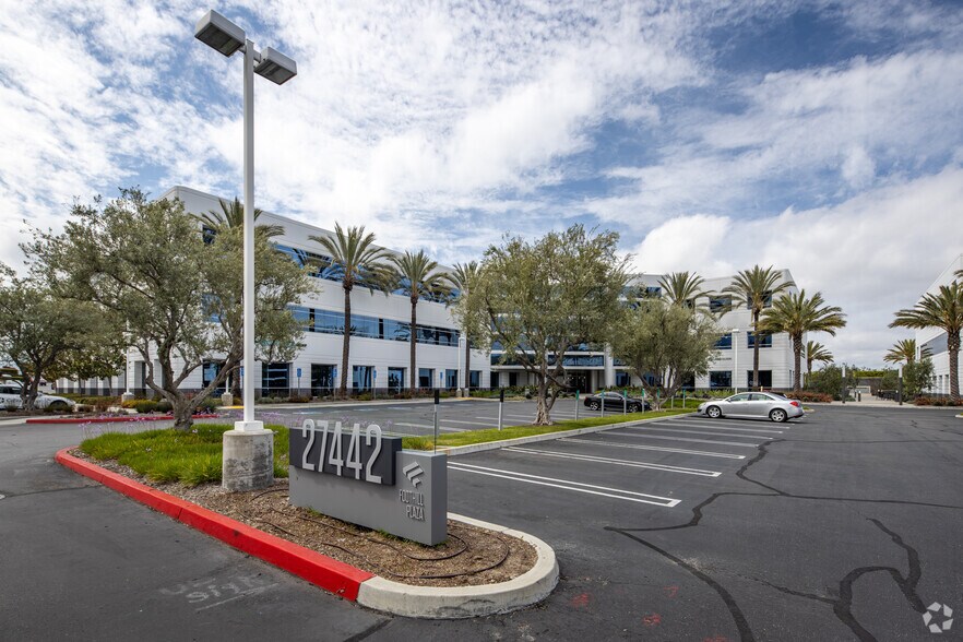 More Photos Of 27442 Portola Pky, Foothill Ranch Office For Lease