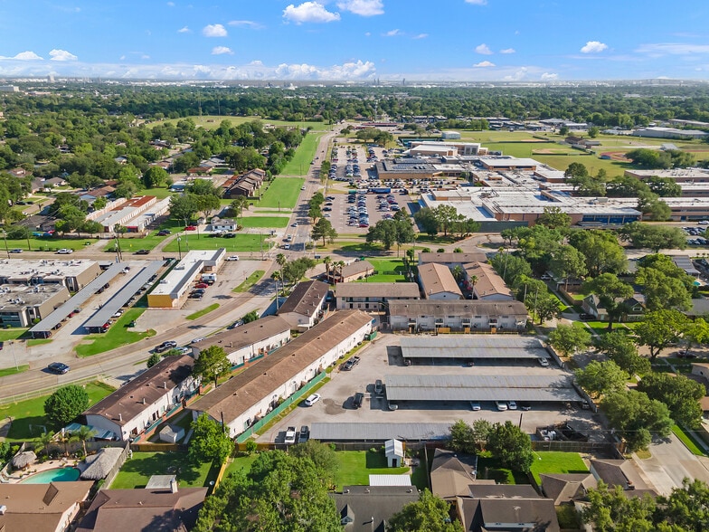 More Photos Of 2323 Burke, Pasadena Apartments For Sale