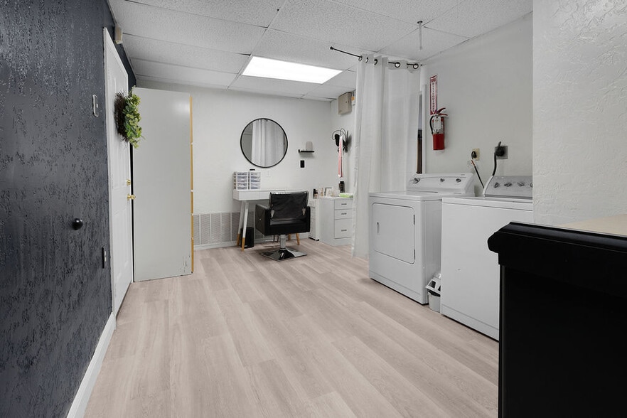 More Photos Of 1104 11th St, Wichita Falls Storefront Retail Office For Sale