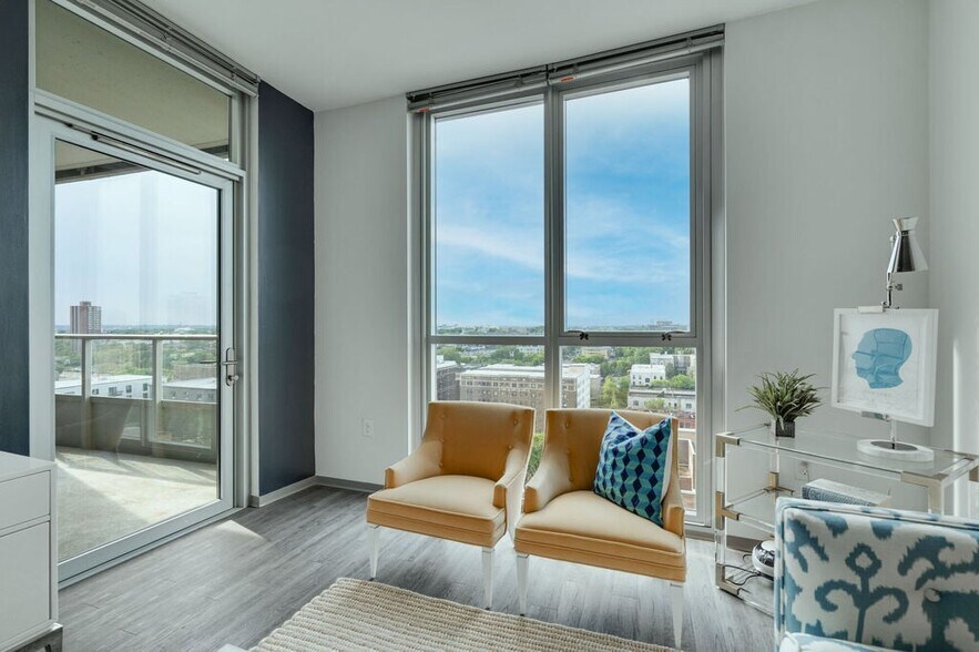 More Photos Of 1369 Spruce Pl, Minneapolis Apartments For Lease