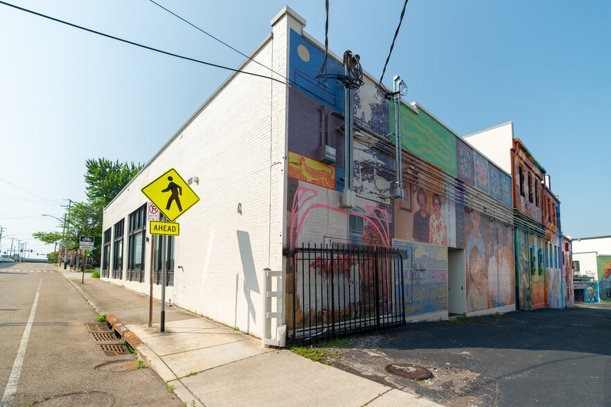 More Photos Of , Knoxville Unknown For Sale