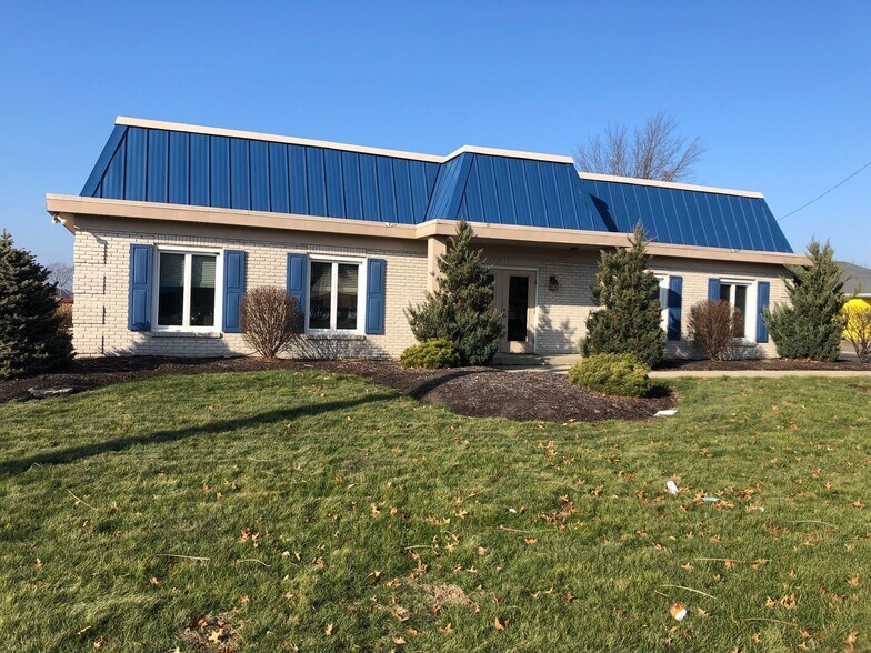 More Photos Of 44 N Girls School Rd, Indianapolis Office For Sale