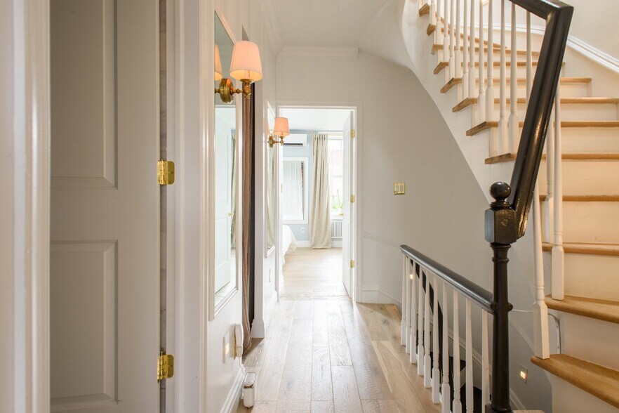 More Photos Of 62 Wyckoff St, Brooklyn Hospitality For Sale