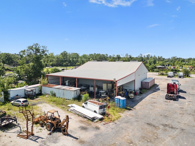 More Photos Of 6734 E Mount Houston Rd, Houston Warehouse For Sale