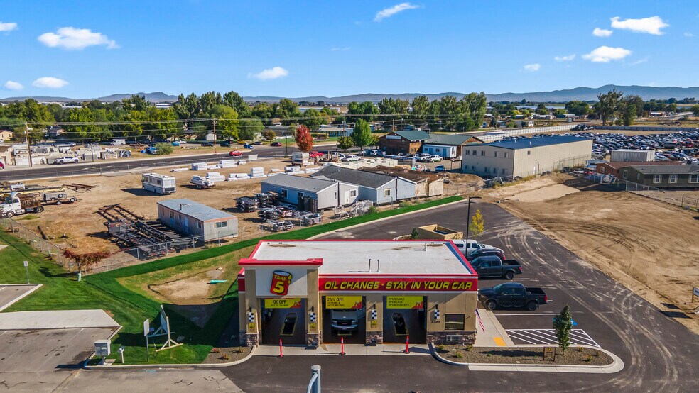 More Photos Of 5209 Cleveland Blvd, Caldwell Auto Repair For Sale