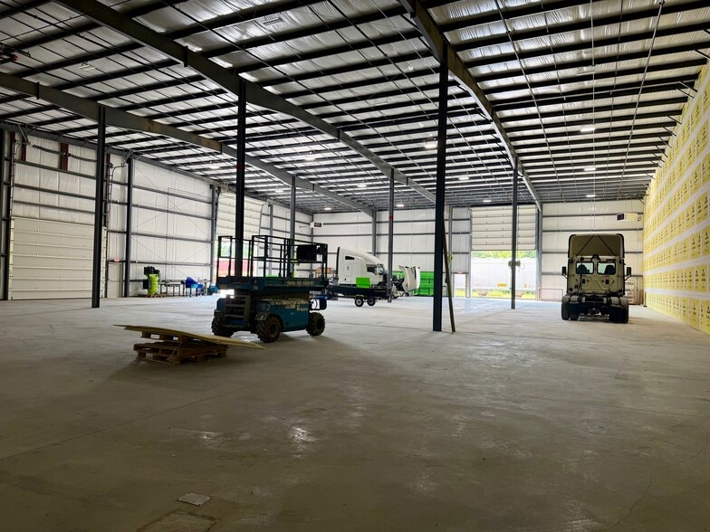 More Photos Of 204 Frogale Ct, Winchester Warehouse For Lease