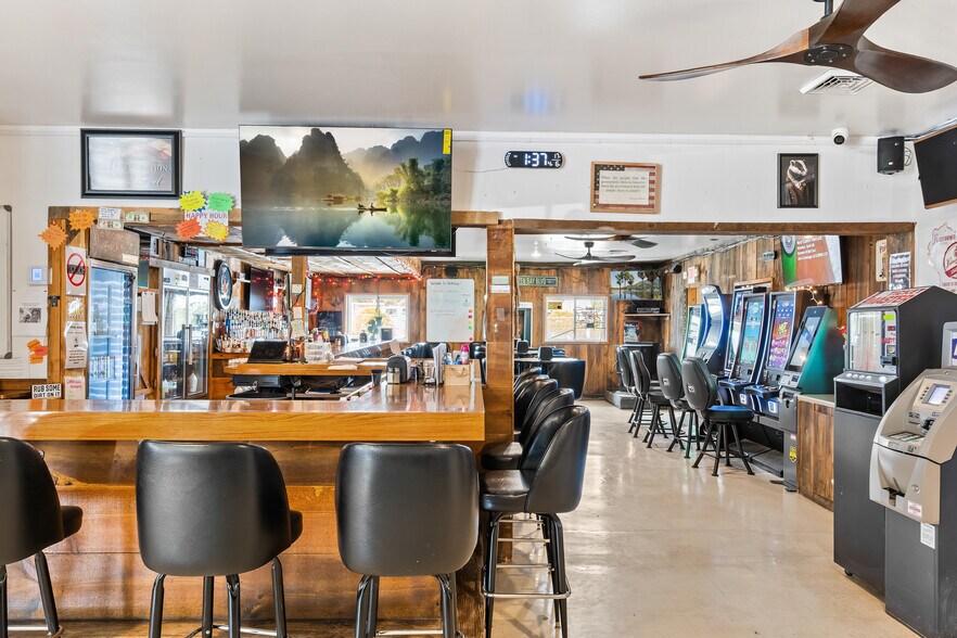 More Photos Of N1130 5th Rd, Coloma Trailer Camper Park For Sale