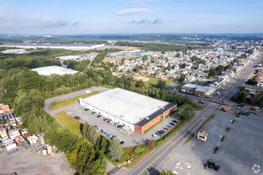 More Photos Of 600 S Poplar St, Hazleton Service For Lease