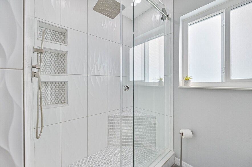 More Photos Of 4240 Ellis Rd, Fort Myers Apartments For Sale